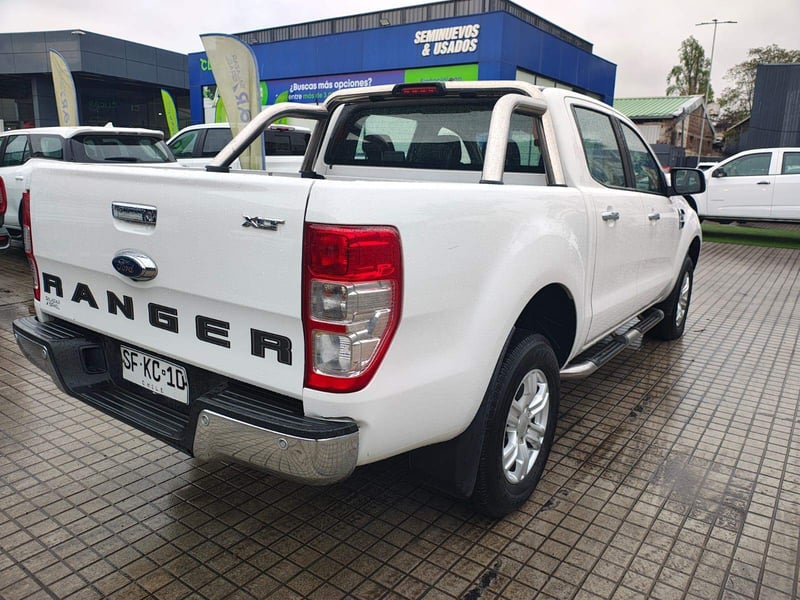 Ford Ranger 3.2 Xlt 4x2 Diésel Dob. Cab. Mt 4p 2022 - Imagen 4 de 5