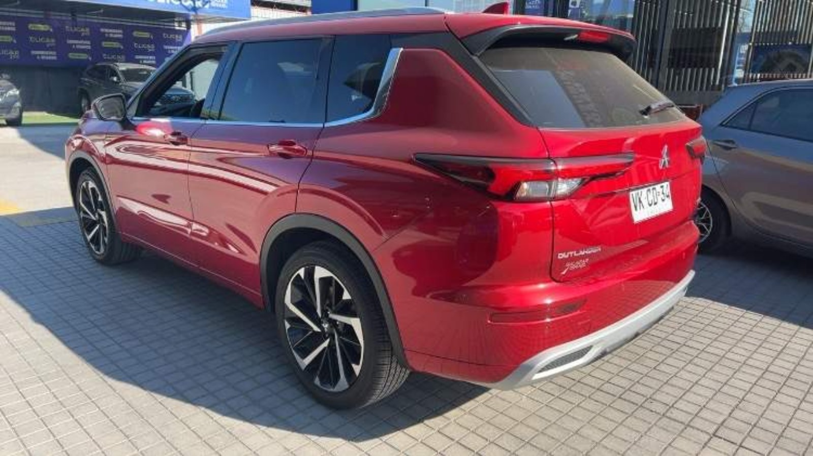 Mitsubishi Outlander 2.5 Gls Limited P 4x4 At 5p 2026 - Imagen 7 de 8
