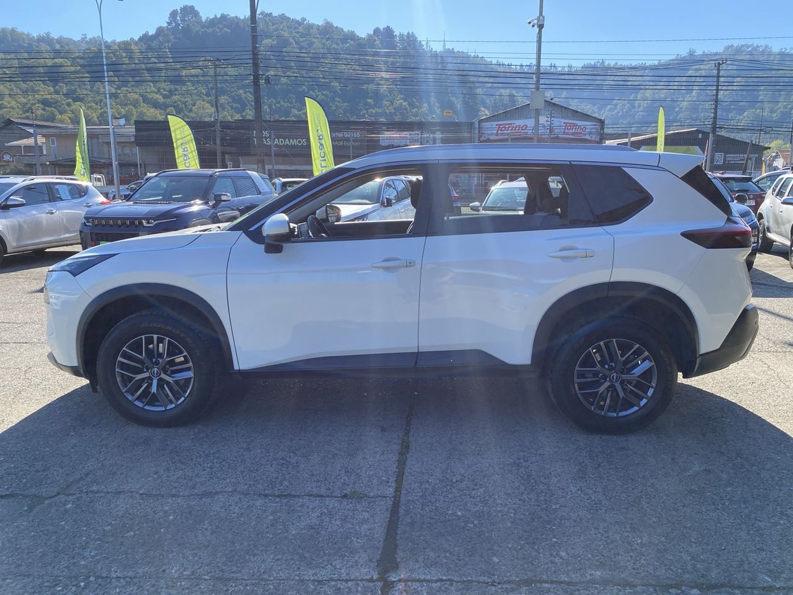 Nissan X-trail 2.5 Sense 4x2 3row Cvt At 5p 2024 - Foto 4 de 8