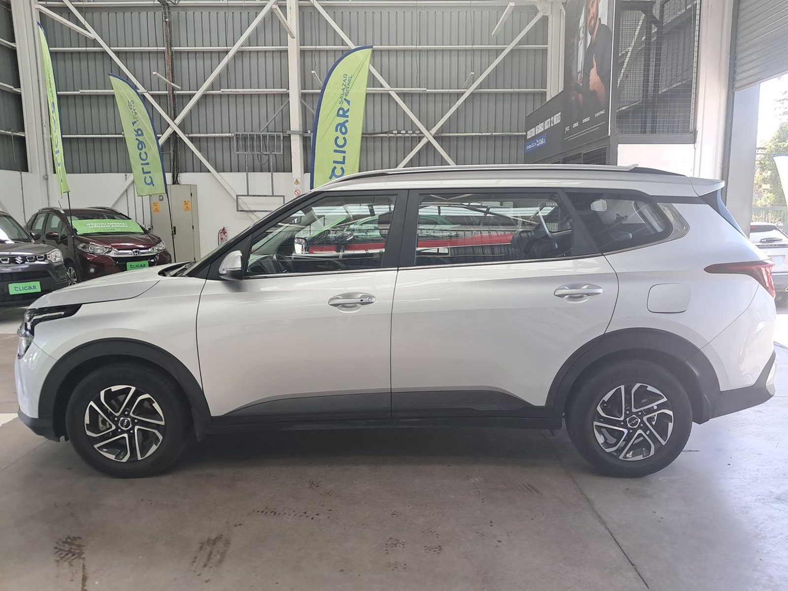 Kia Carens 1.4l Ex Turbo-gdi Full 4x2 7dct At 5p 2024 - Foto 4 de 8