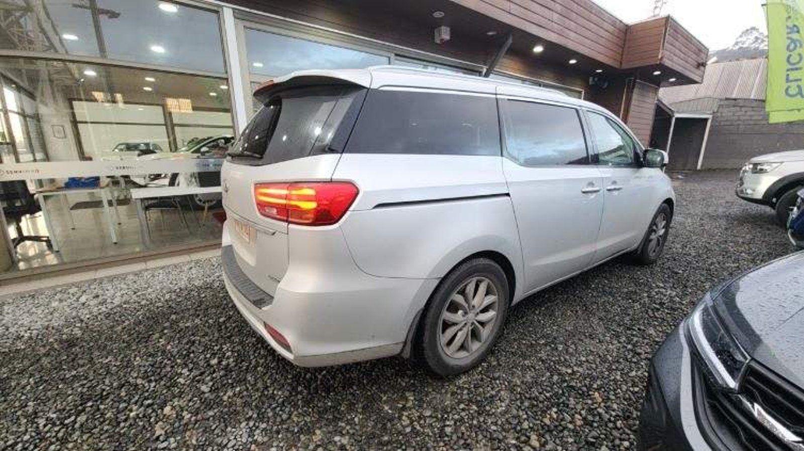 Kia Grand Carnival 2.2 Ex Diesel 4x2 8at 5p 2020 - Foto 4 de 8