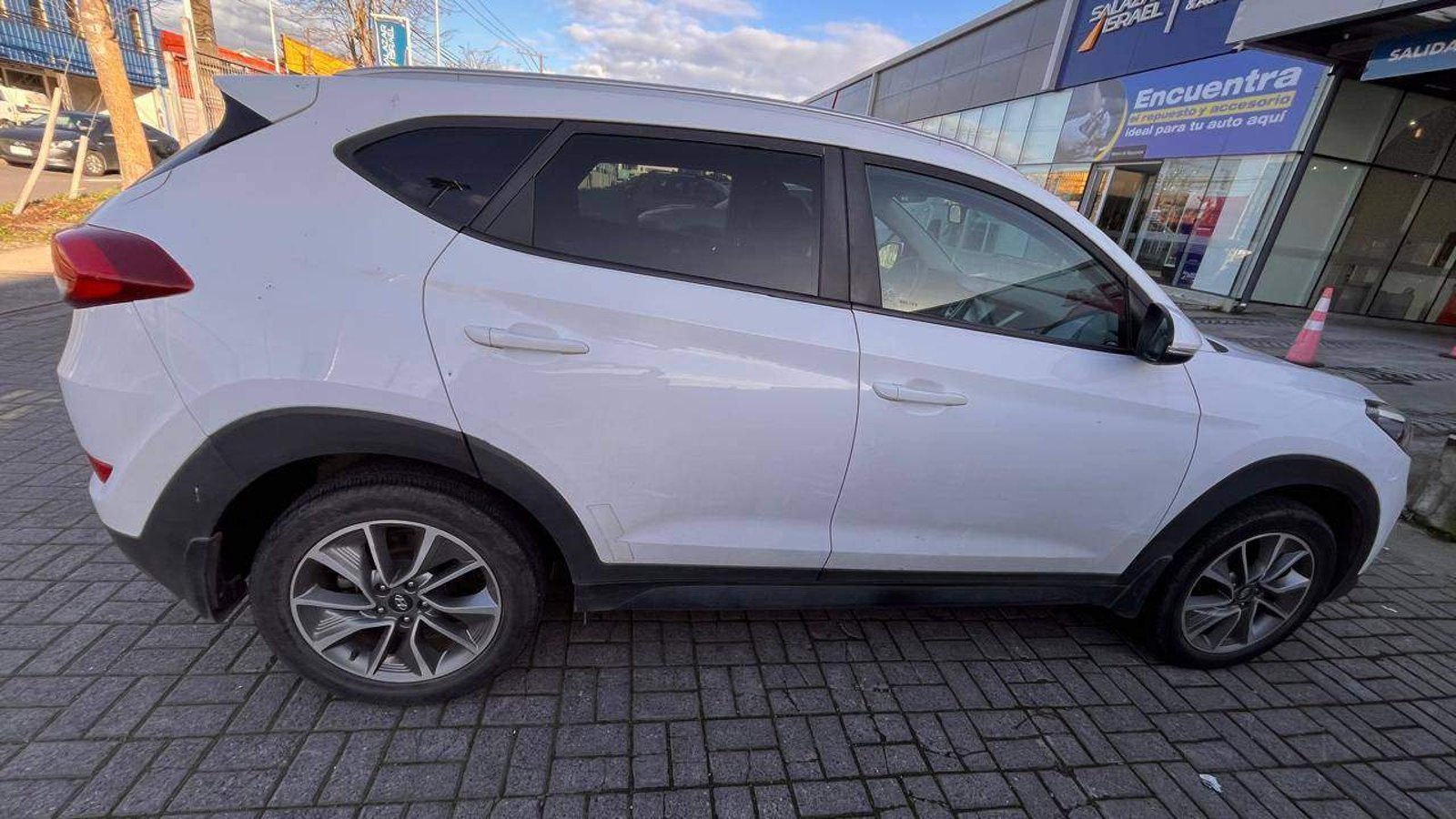 Hyundai Tucson 2.0 Value 4x2 Mt 5p 2018 - Imagen 3 de 5