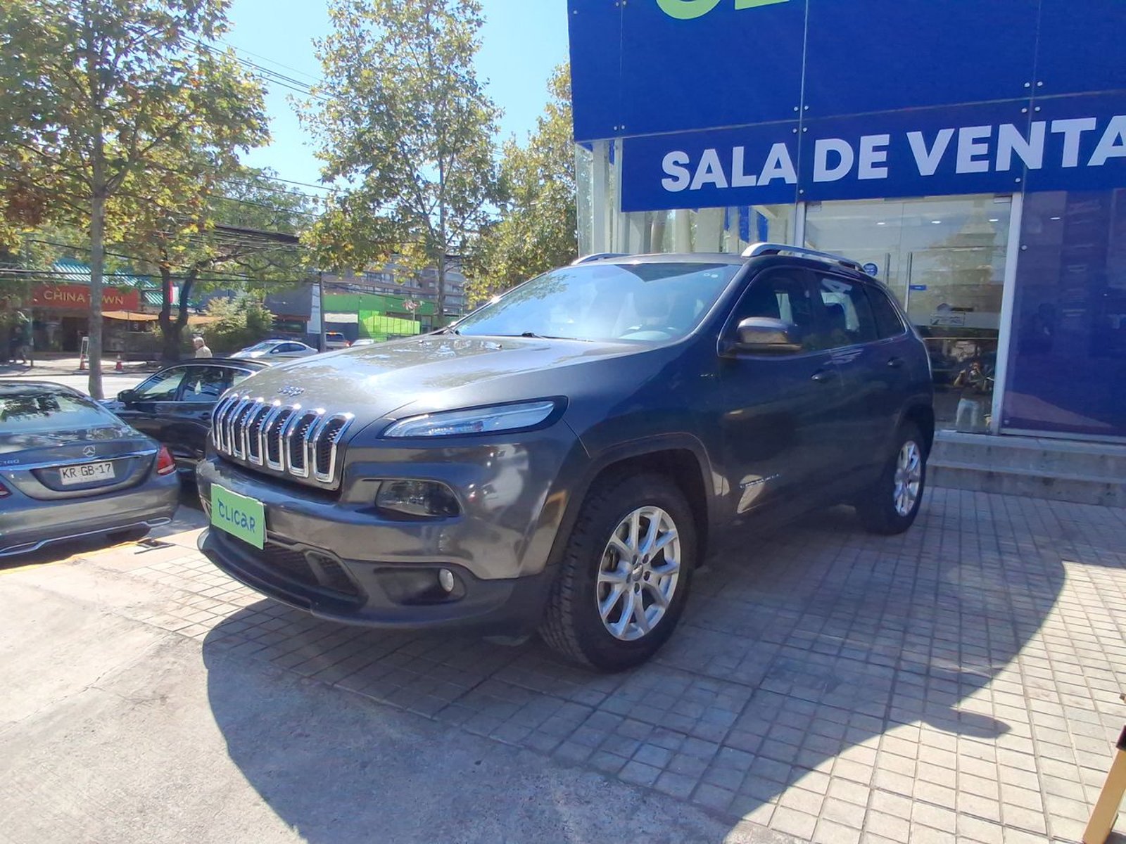 Jeep Cherokee 3.2 Limited 4x4 At 5p 2018 - Foto 3 de 8