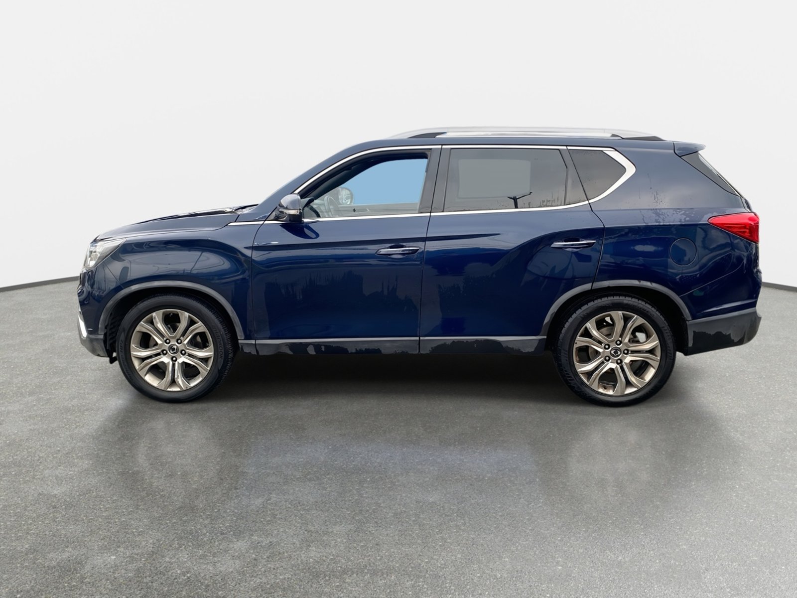 SsangYong Rexton 2.2t Limited Plus Diesel 4x4 9ab 8at 5p 2021 - Foto 4 de 8
