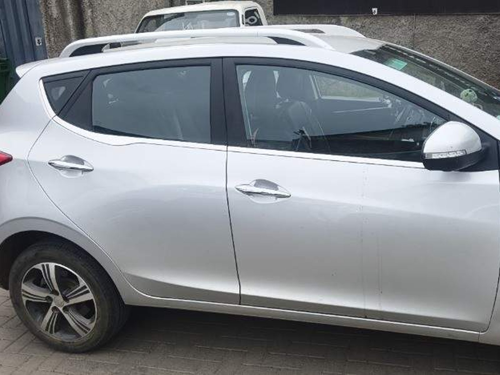 JAC Js2 1.5 Luxury 4x2 Mt 5p 2021 - Foto 3 de 5