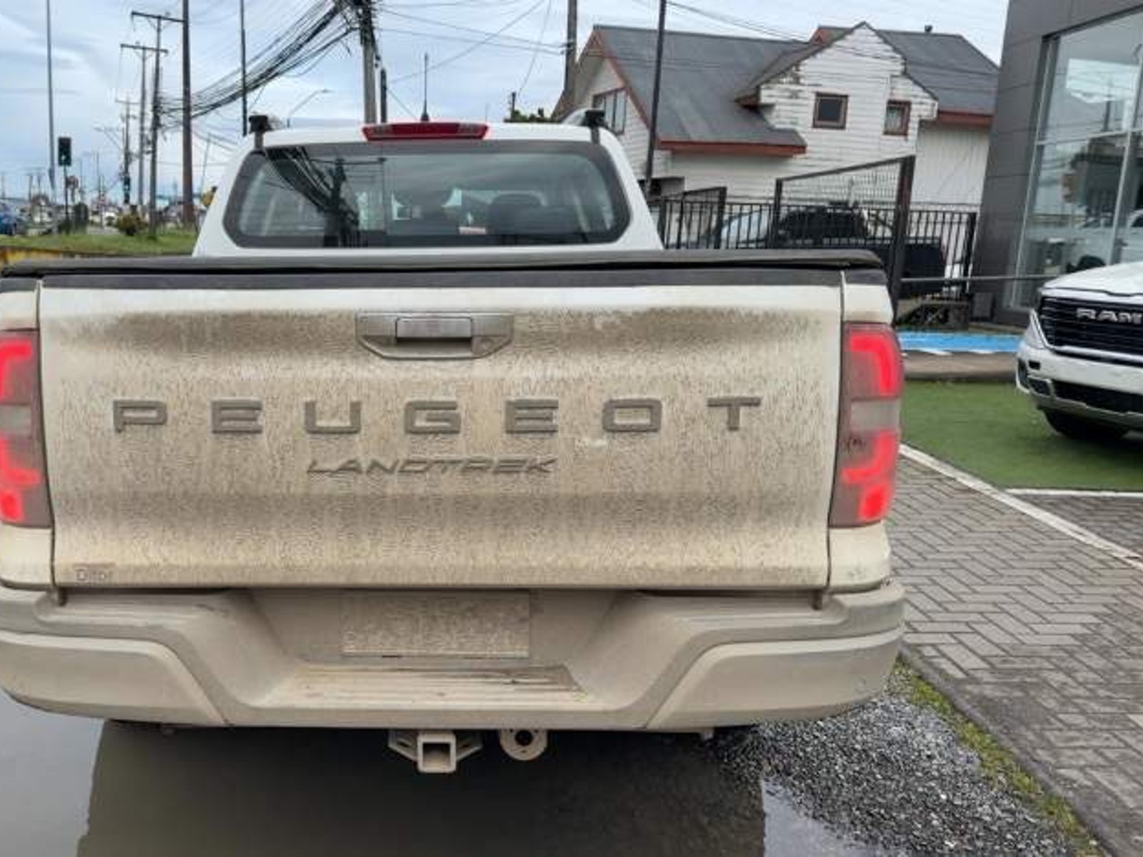 Peugeot Landtrek 2.2 Action4 Mca Diesel 4x4 200hp At 4p 2026 - Foto 5 de 5