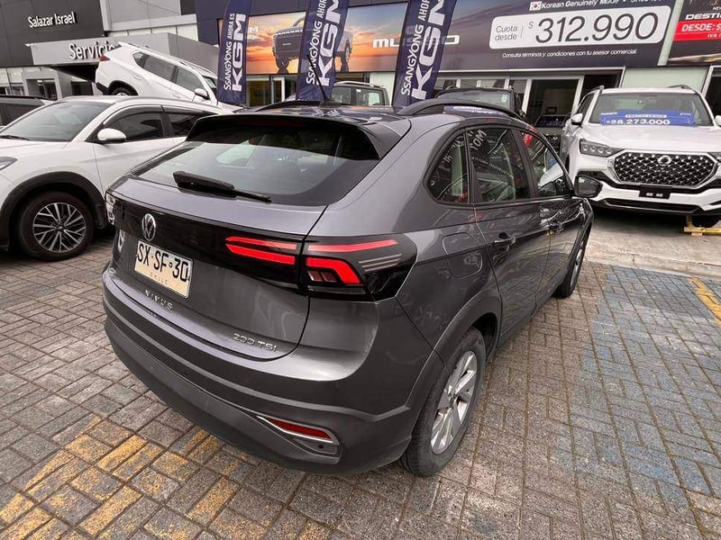 Volkswagen Nivus 1.0 Tsi Comfortline 4x2 At 5p 2023 - Imagen 4 de 5