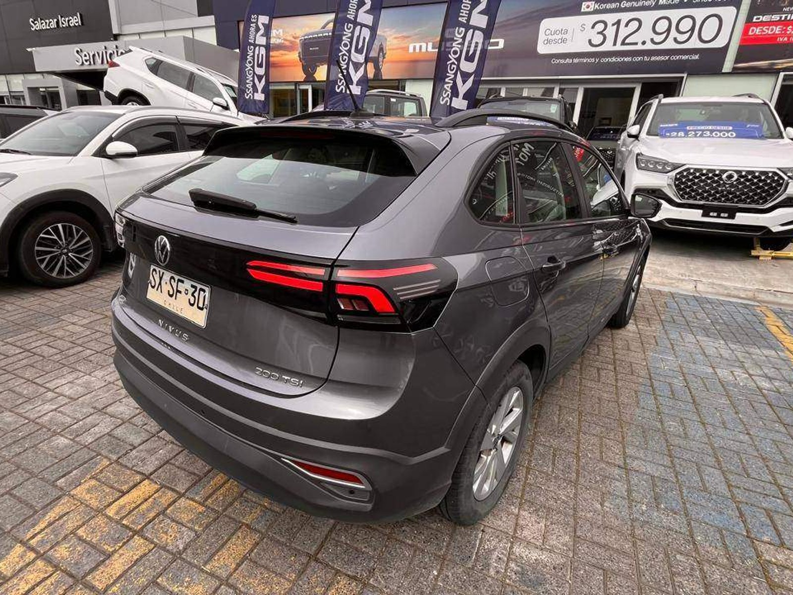 Volkswagen Nivus 1.0 Tsi Comfortline 4x2 At 5p 2023 - Foto 4 de 5