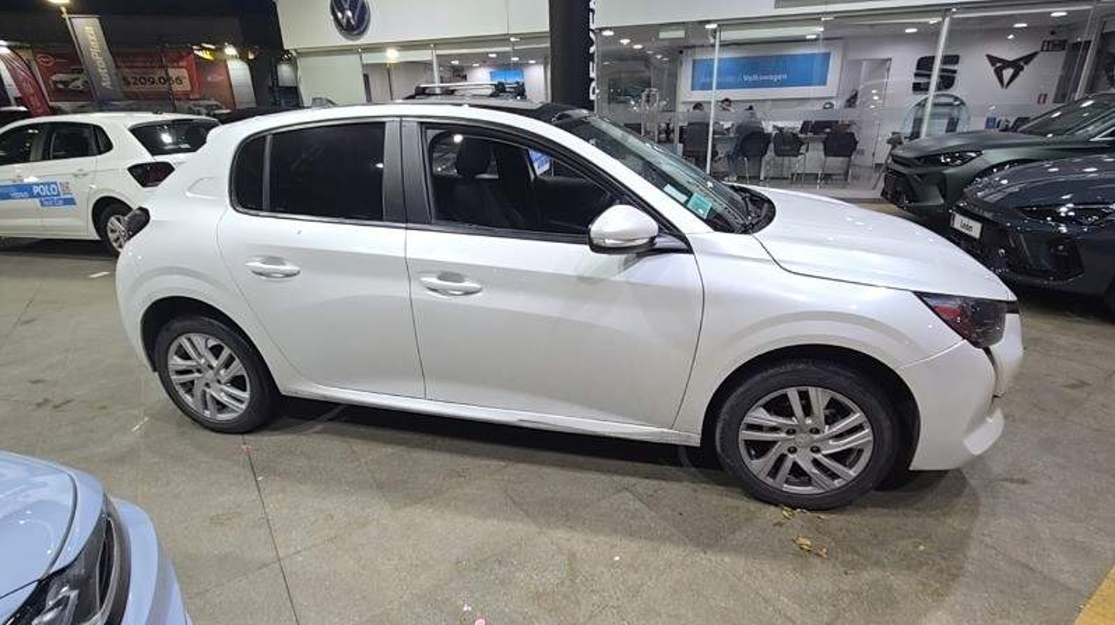 Peugeot 208 1.2 Puretech Active Pack 75 4x2 Mt 5p 2023 - Imagen 3 de 5