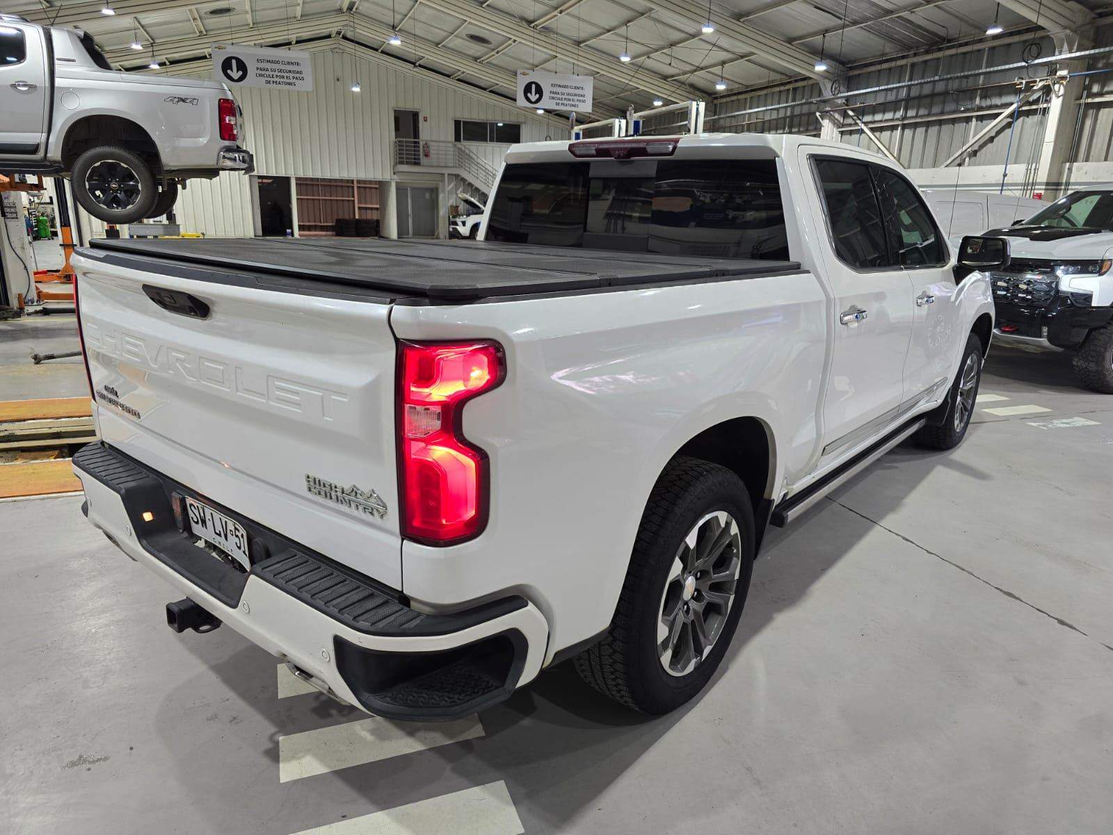 Chevrolet Silverado 3.0 High Country 4x4 At 4p 2023 - Foto 4 de 5