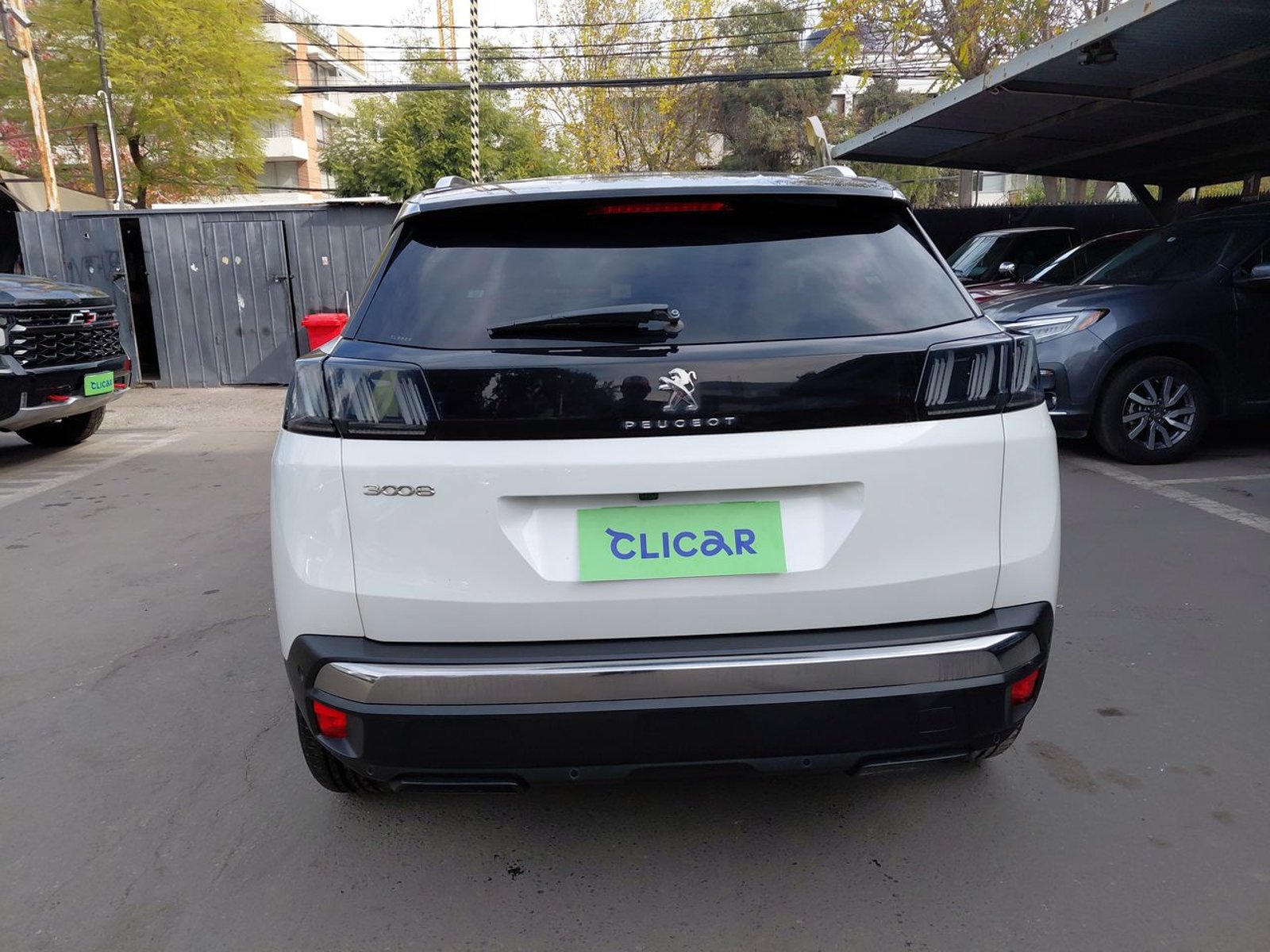 Peugeot 3008 1.5 Allure Pack Bluehdi 130 4x2 Eat8 5p 2024 - Imagen 6 de 8