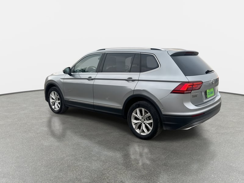 Volkswagen Tiguan 1.4 Tsi Hightline 4x2 3row At 5p 2020 - Imagen 5 de 8