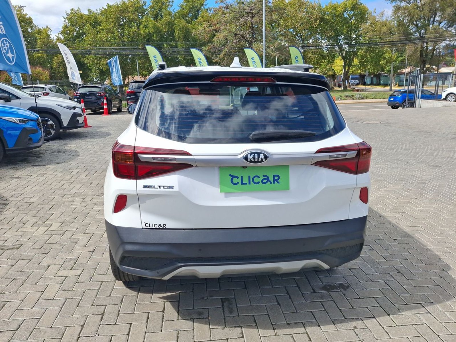 Kia Seltos 1.6 Ex 4x2 2ab 6mt 5p 2023 - Imagen 6 de 8