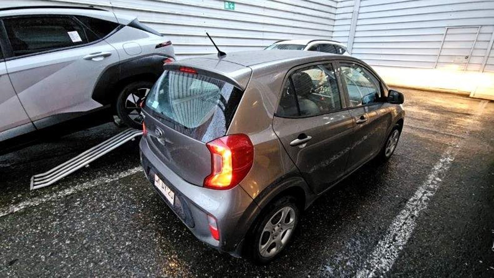 Kia Morning 1.0 Lx 4x2 Hb Abs 5mt 5p 2019 - Imagen 4 de 5