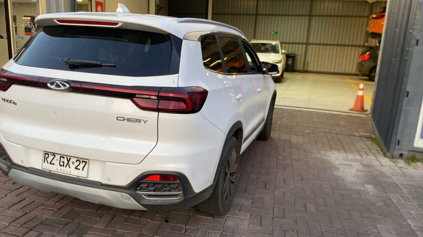 Chery Tiggo 8 1.5t Gls 4x2 Mt 5p 2022 - Imagen 4 de 5
