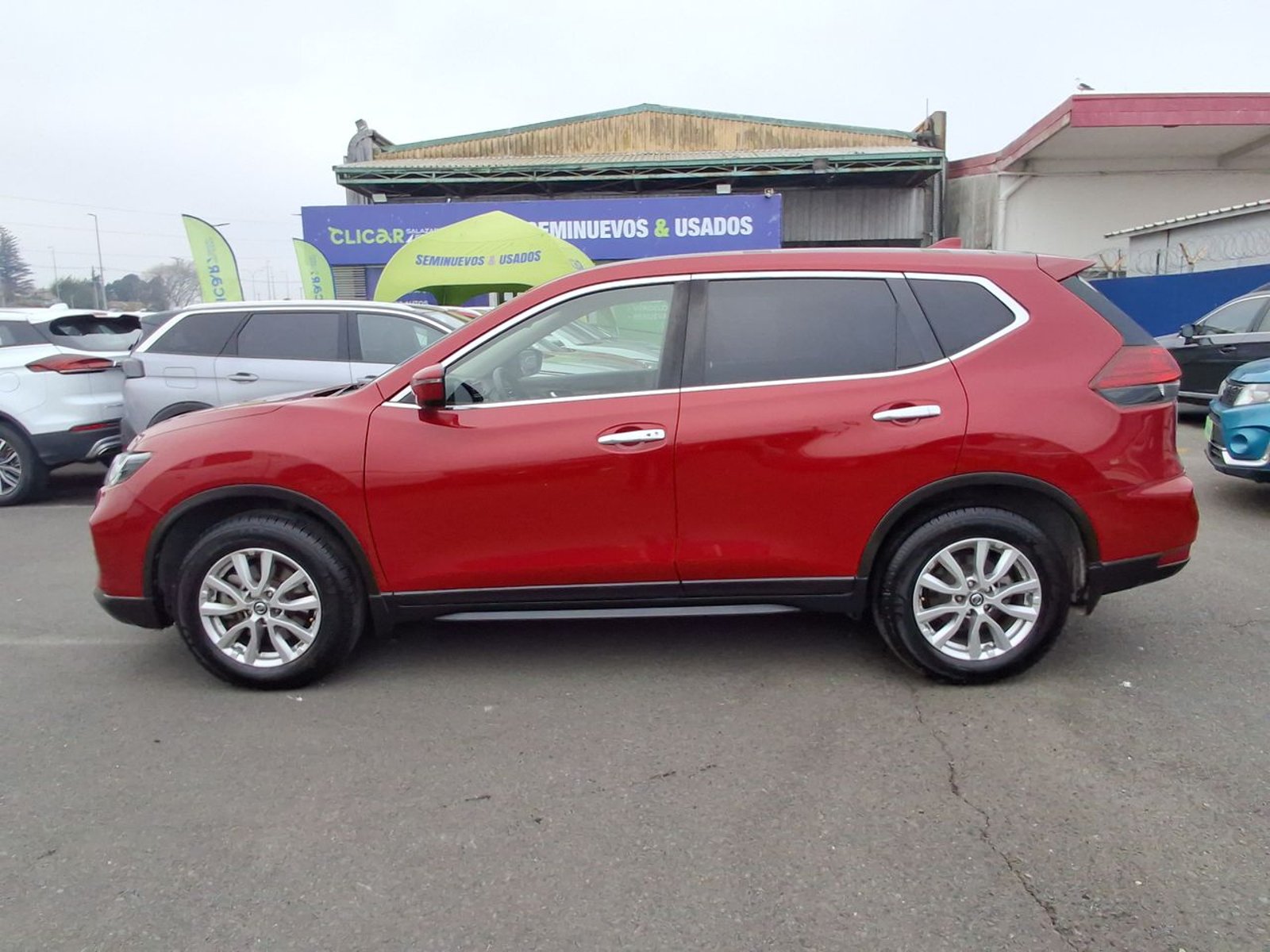 Nissan X-trail 2.5 Sense 4x2 3row Cvt At 5p 2021 - Imagen 4 de 8