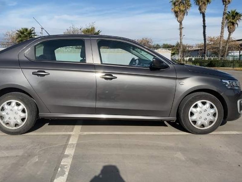 Citroën C-elysee 1.6 Hdi Diesel Feel 4x2 92 Bvm Mt 4p 2021 - Imagen 3 de 5