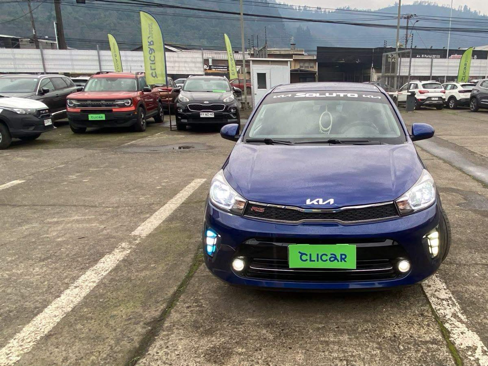 Kia Soluto 1.4 Lx 4x2 E6 Mt 4p 2023 - Foto 2 de 5