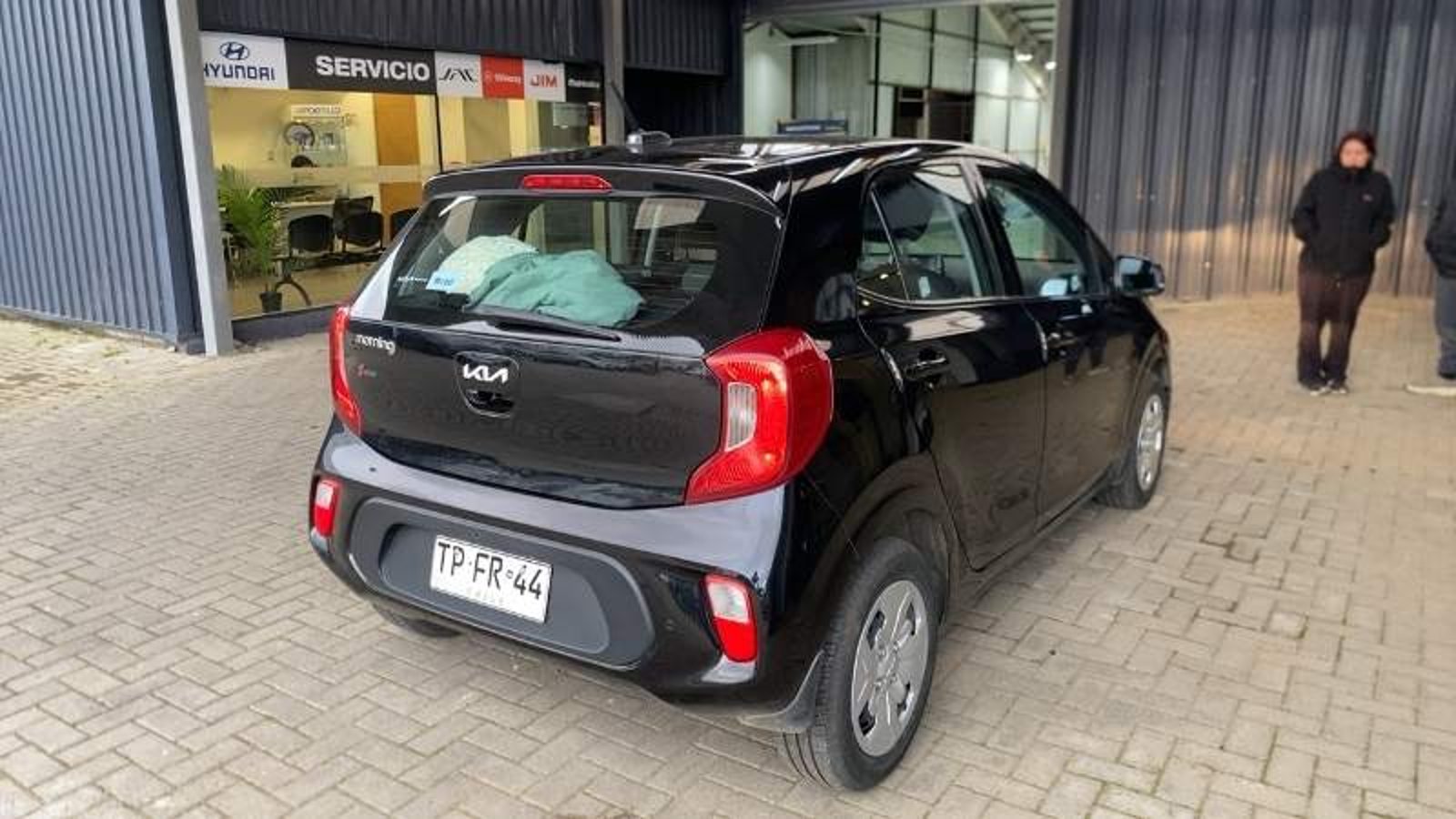 Kia Morning 1.0 Ex 4x2 Hb Ac 5mt 5p 2024 - Imagen 4 de 5