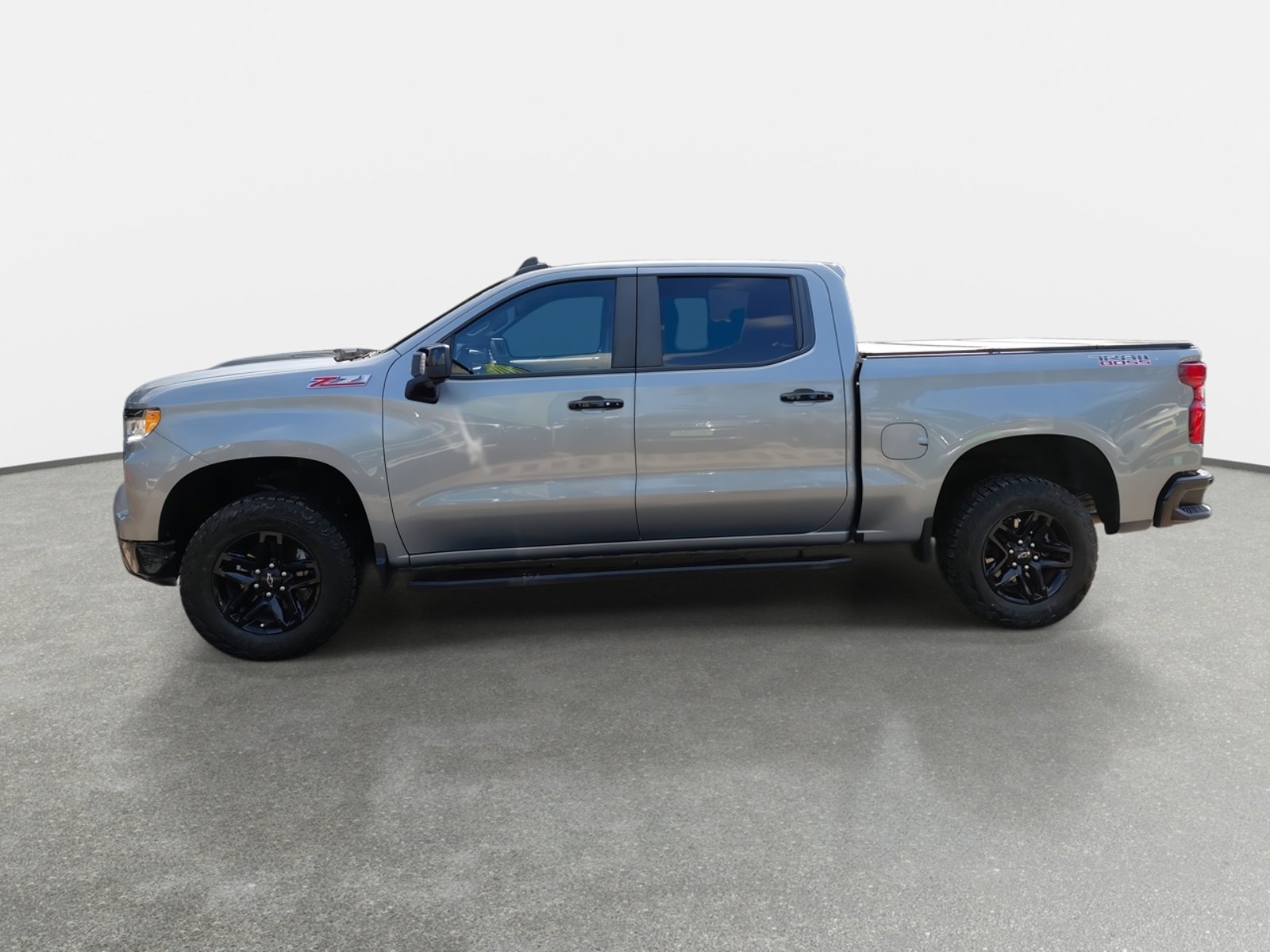 Chevrolet Silverado 5.3 Lt Trail Boss Z71 4x4 At 4p 2024 - Foto 4 de 8