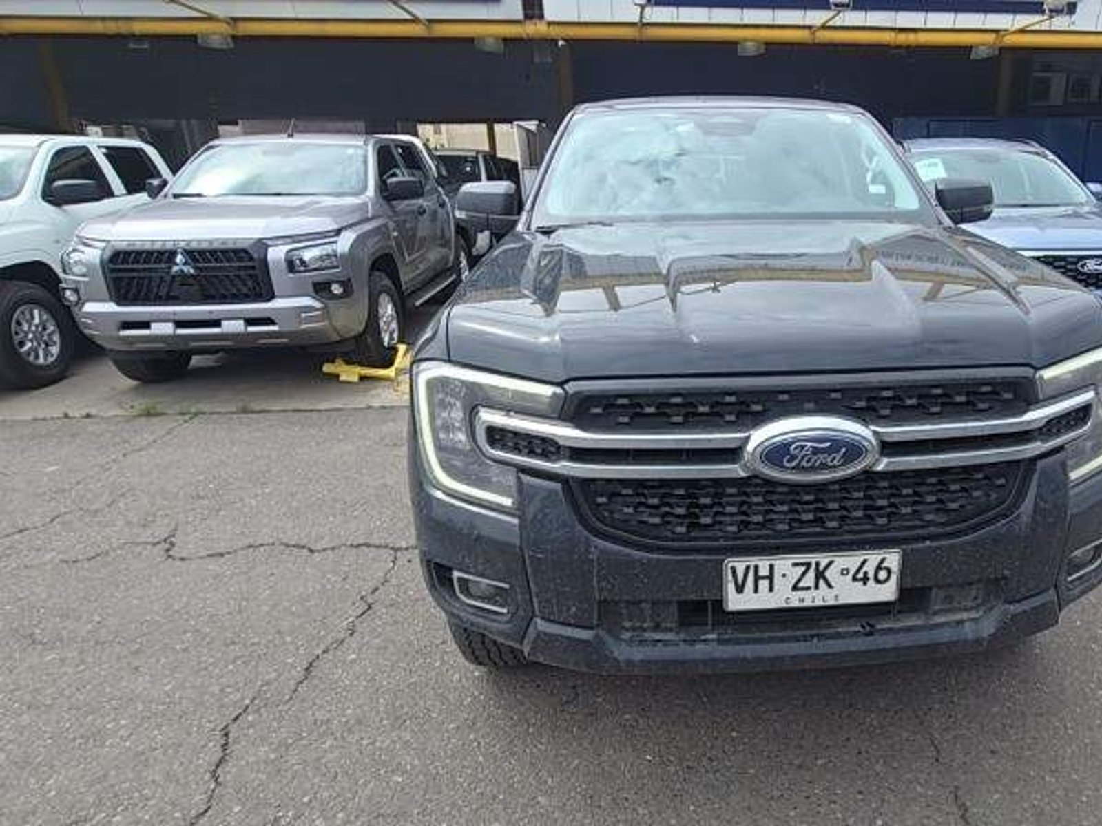 Ford Ranger 2.0 Xlt Diesel 4x4 Dob. Cab. At 4p 2025 - Foto 2 de 5