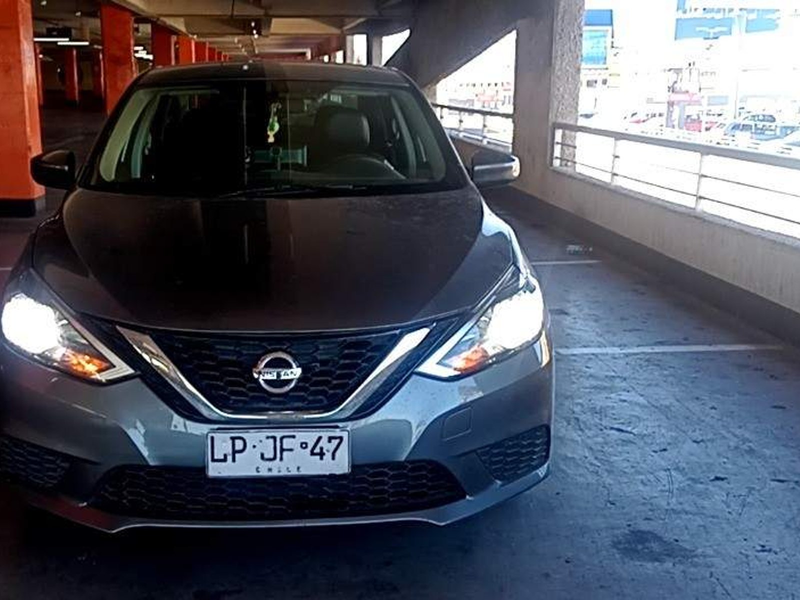 Nissan Sentra 1.8 Sense 4x2 Mt 4p 2019 - Foto 2 de 5