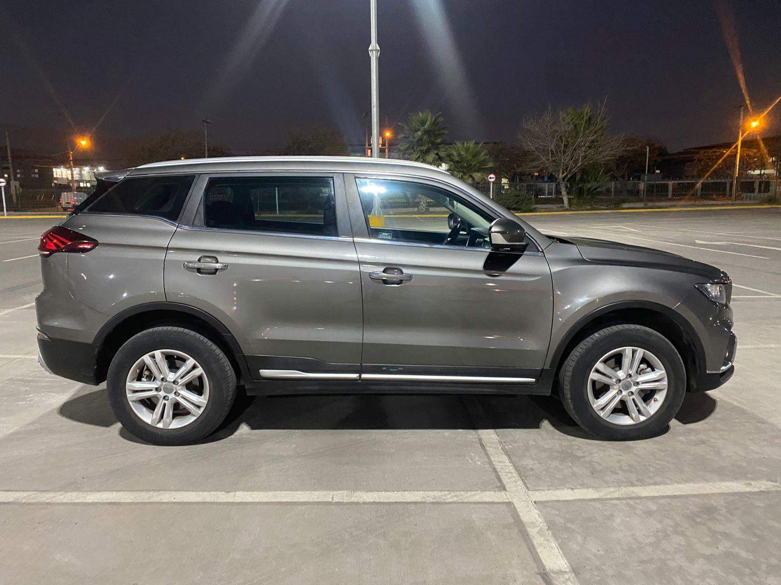 Geely Azkarra 1.5t Comfort 4x2 6at 5p 2022 - Foto 3 de 8