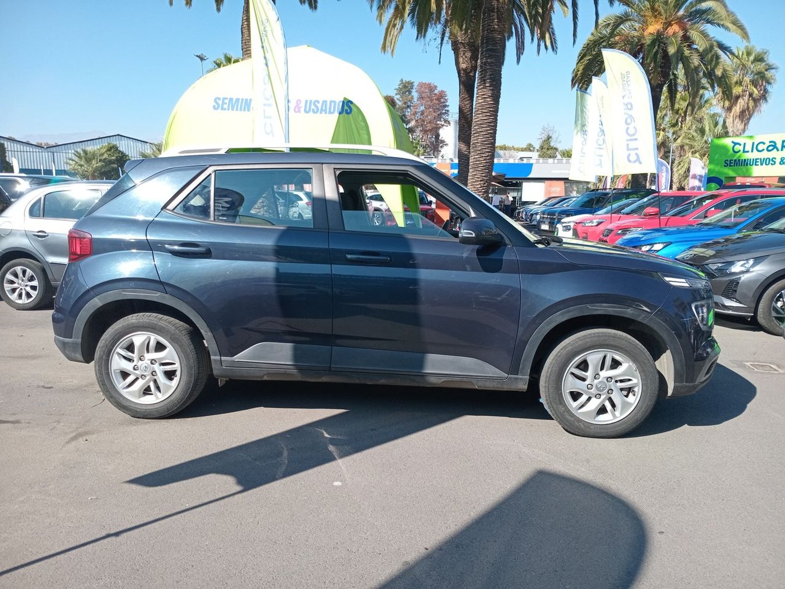 Hyundai Venue 1.6 Qx Value 4x2 Mt 5p 2021 - Imagen 8 de 8