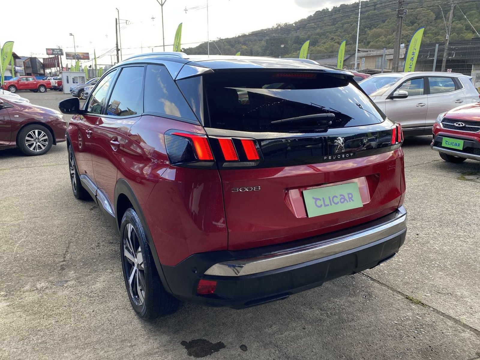 Peugeot 3008 1.5 Allure Pack Bluehdi 130 4x2 Eat8 5p 2023 - Foto 5 de 8
