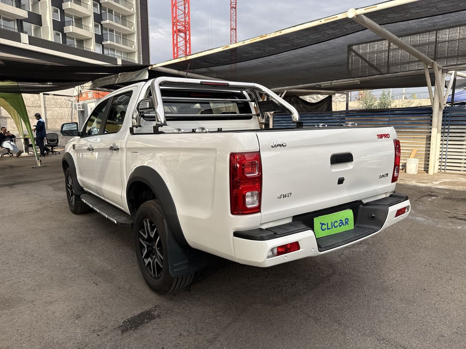 JAC T8 2.0 Luxury 4x4 Diesel Euro6 Mt 4p 2026 - Foto 5 de 8