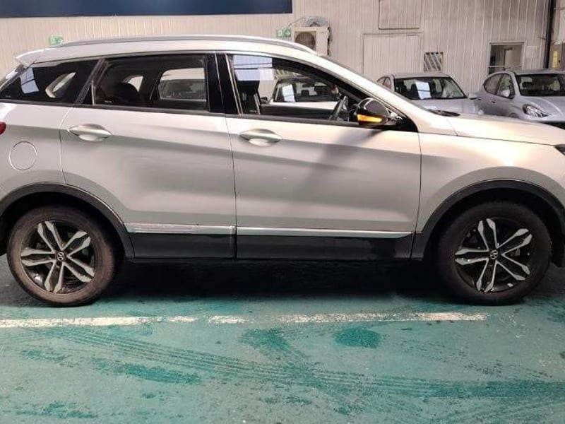 BAIC X55 1.5t Comfort 4x2 Mt 5p 2024 - Imagen 3 de 5