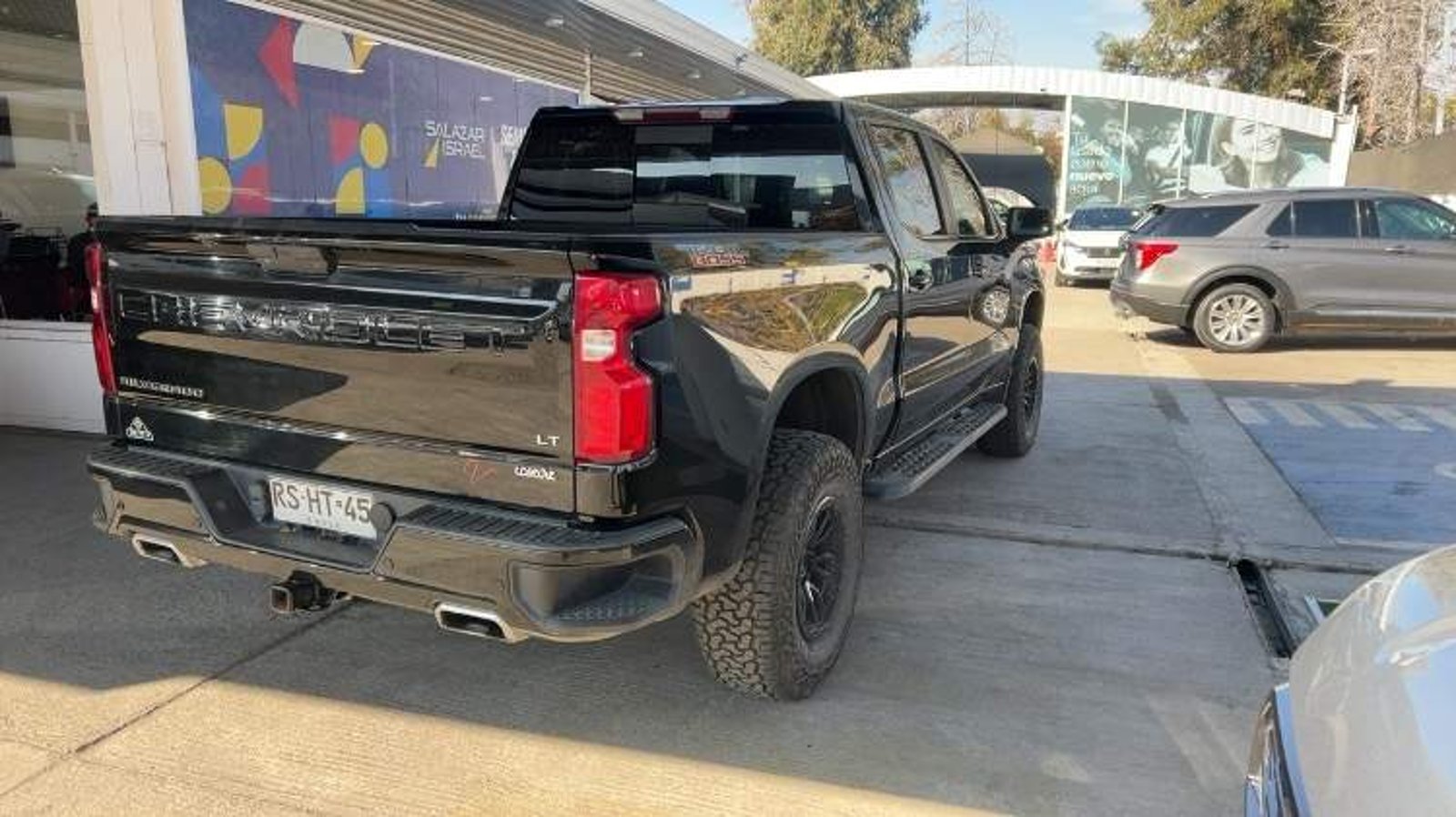 Chevrolet Silverado 5.3 Lt Trailboss Z71 4x4 At 4p 2022 - Foto 4 de 8