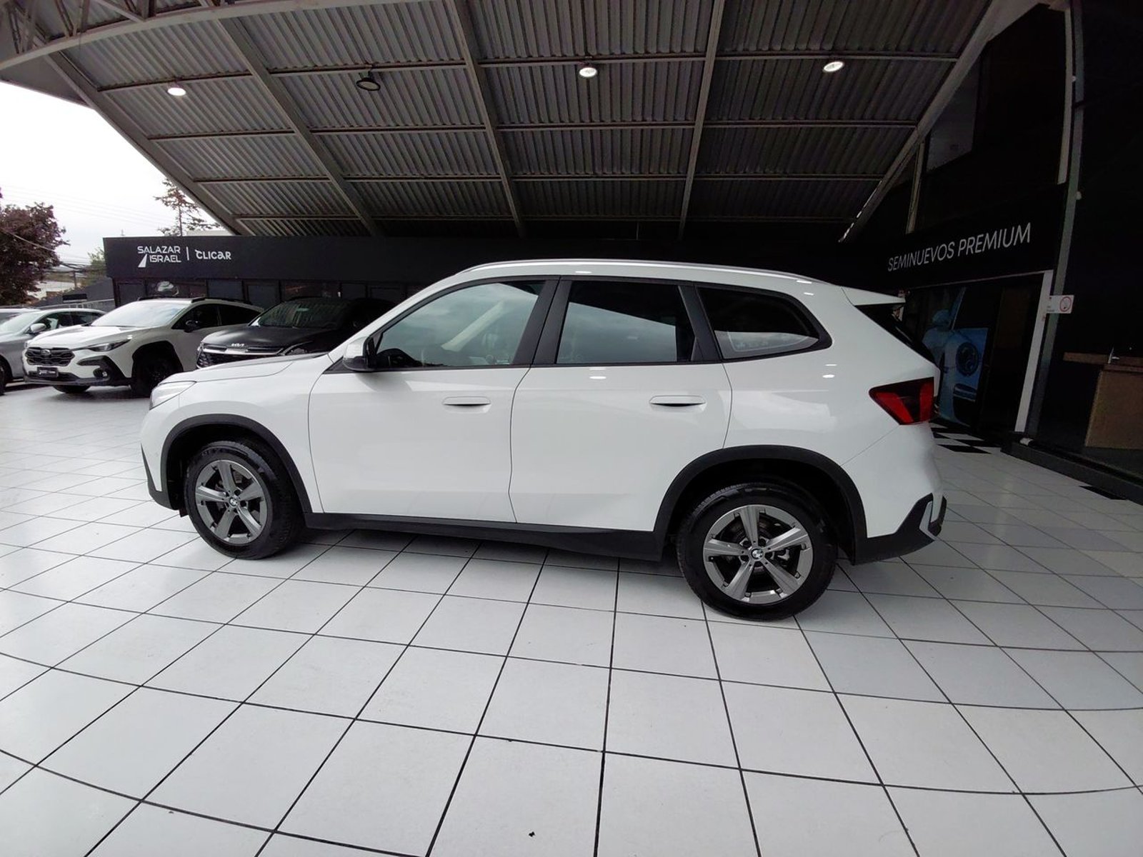 BMW X1 1.5t 18i Dynamic S-drive 4x2 At 5p 2025 - Foto 4 de 8