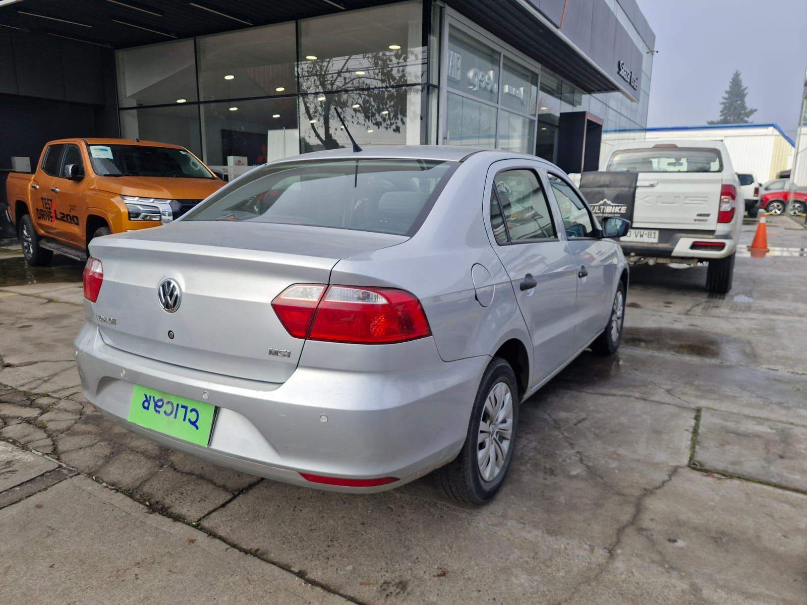 Volkswagen Voyage 1.6 Ac 2ab 4x2 Mt 4p 2018 - Foto 4 de 8