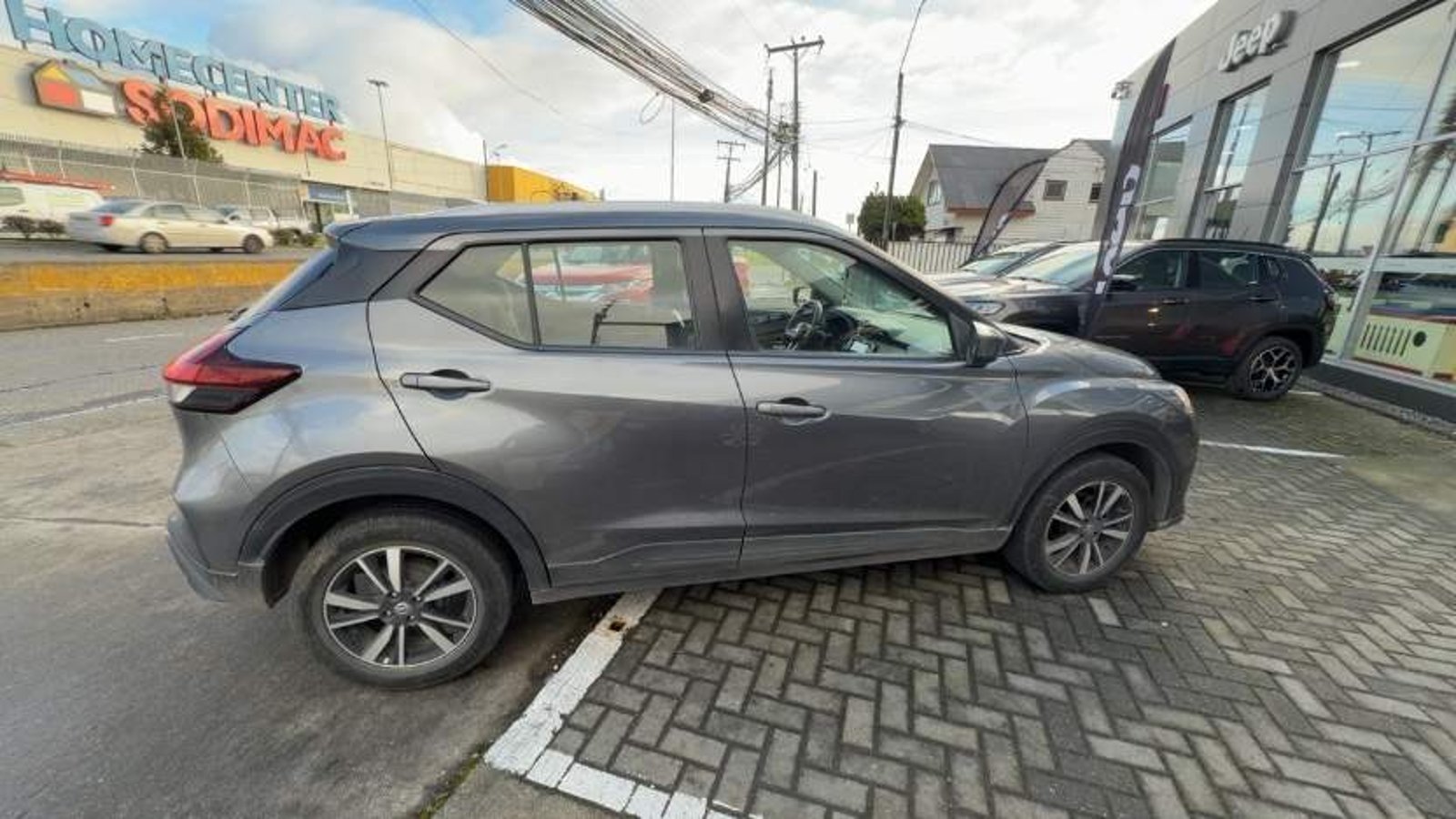 Nissan Kicks 1.6 Sense 4x2 Mt 5p 2021 - Foto 3 de 8
