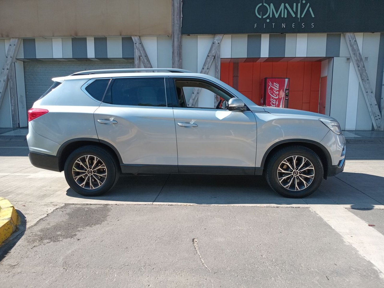 Ssangyong Rexton 2.2 Yrx212 Diesel Fl 4x4 At 5p 2020 - Imagen 8 de 8