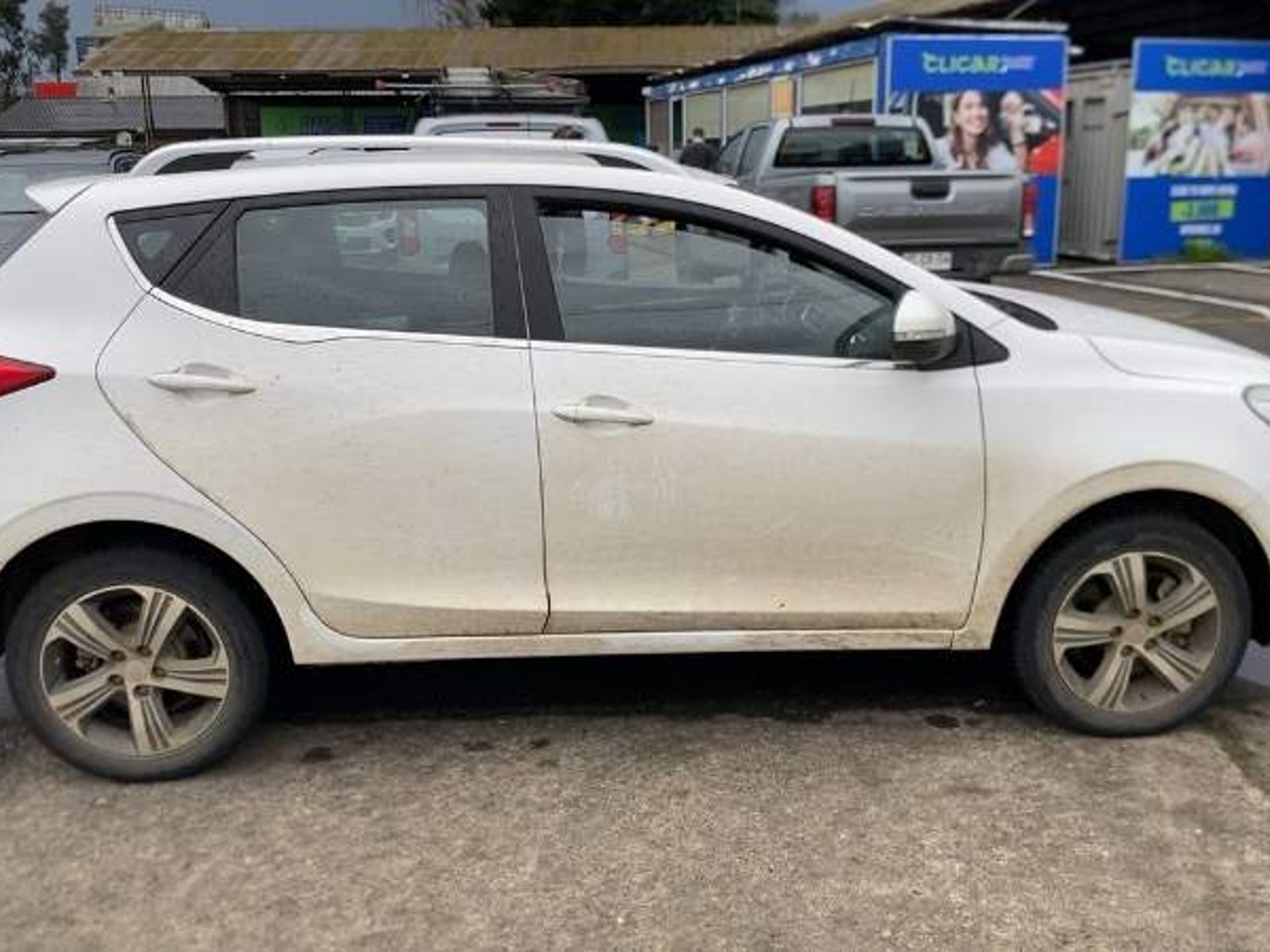 JAC Js2 1.5 Comfort Smart 4x2 Mt 5p 2023 - Foto 3 de 5