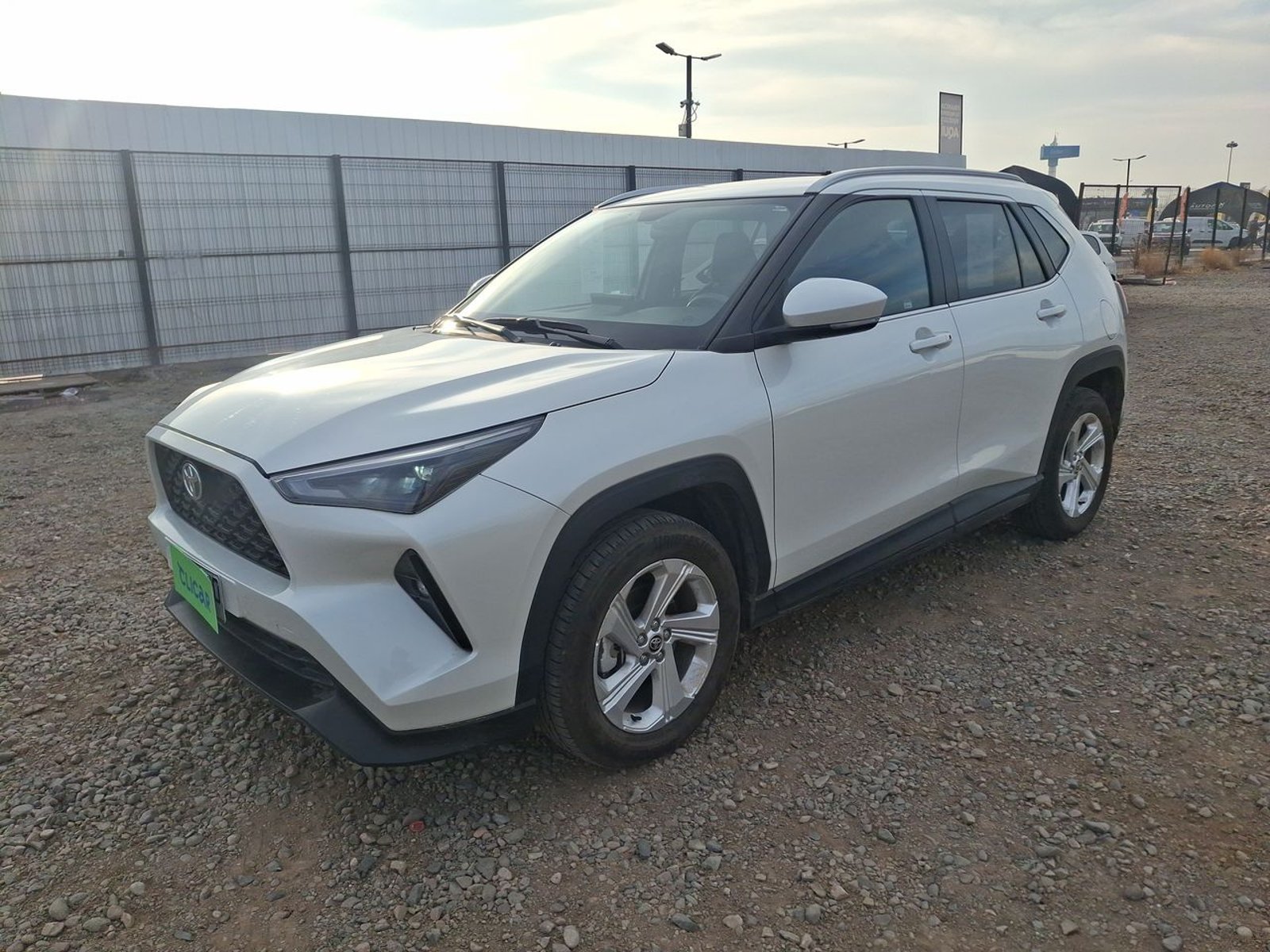 Toyota Yaris Cross 1.5 Xi 4x2 5mt 5p 2026 - Imagen 3 de 8