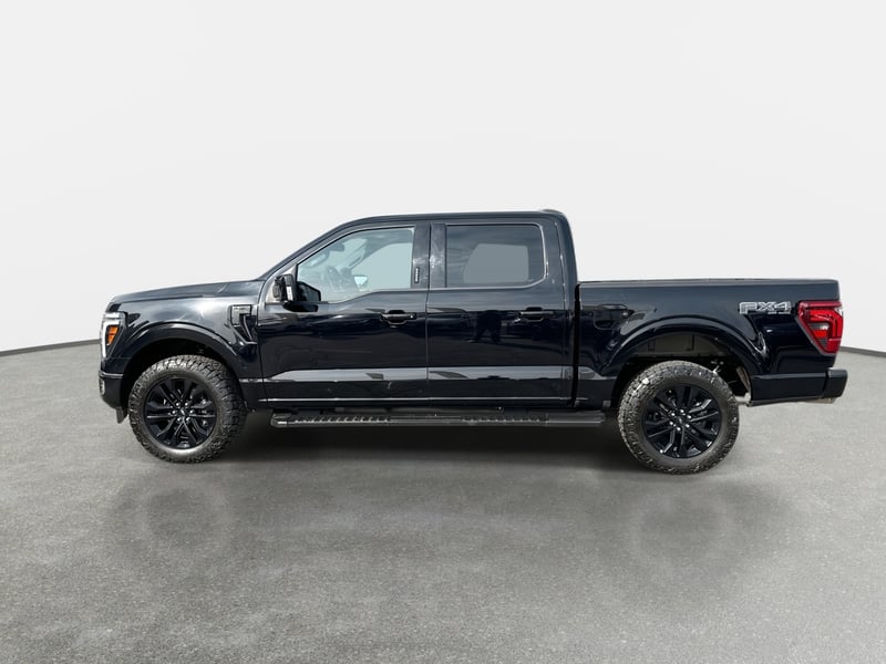 Ford F-150 5.0 Lariat Black Cc 4x4 Dob. Cab. At 4p 2025 - Imagen 4 de 8