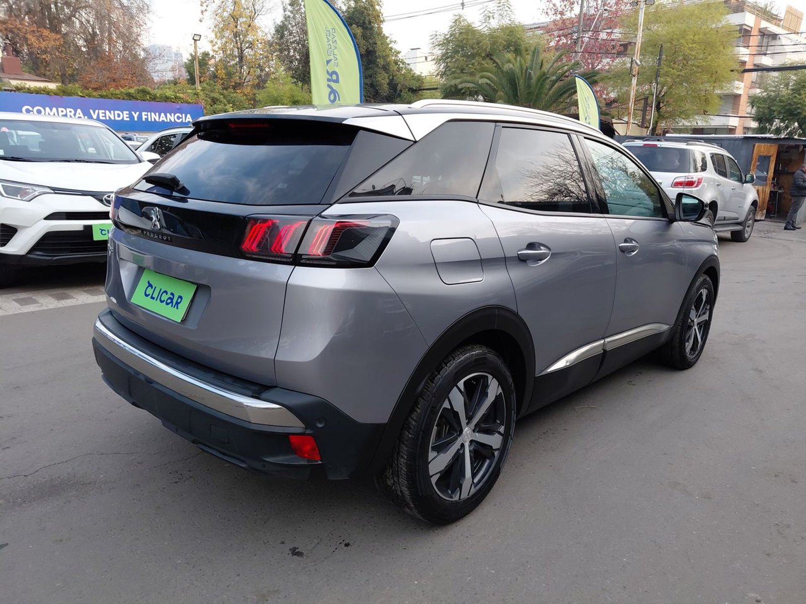 Peugeot 3008 1.5 Allure Pack Bluehdi 130 4x2 Eat8 5p 2024 - Imagen 7 de 8