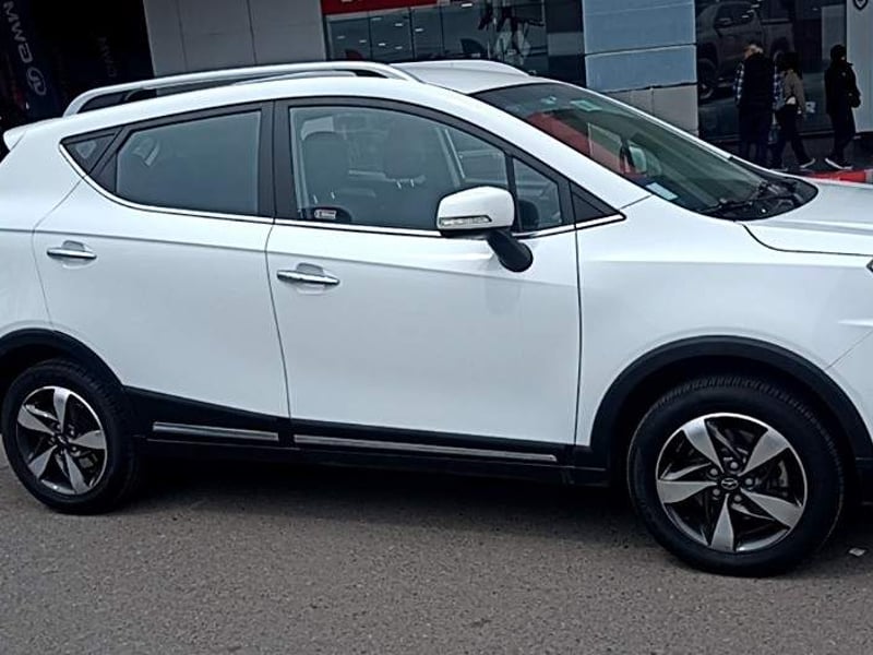 JAC S3 1.6 Comfort 4x2 Mt 5p 2019 - Imagen 3 de 5