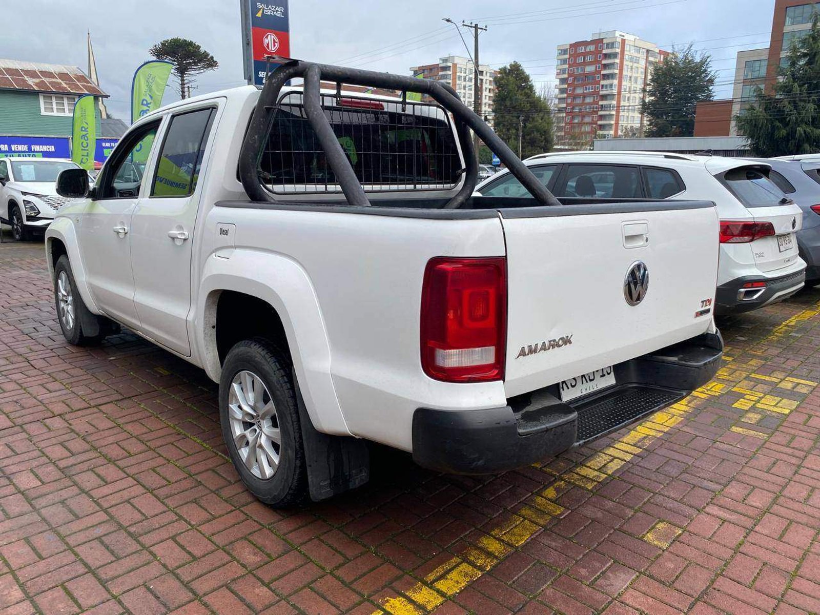 Volkswagen Amarok 2.0 Trendline Diesel 4motion 4x4 Dob. Cab. Mt 4p 2019 - Imagen 7 de 8