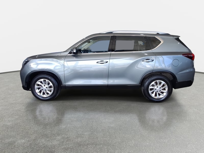 SsangYong Rexton 2.2t Lx Diesel 4x2 2ab 8at 5p 2022 - Imagen 4 de 8