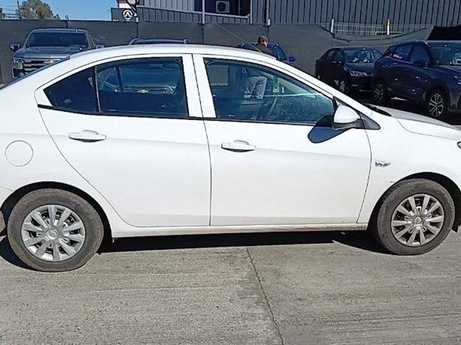 Chevrolet Sail 1.5 Ls 4x2 Mt 4p 2023 - Foto 2 de 4