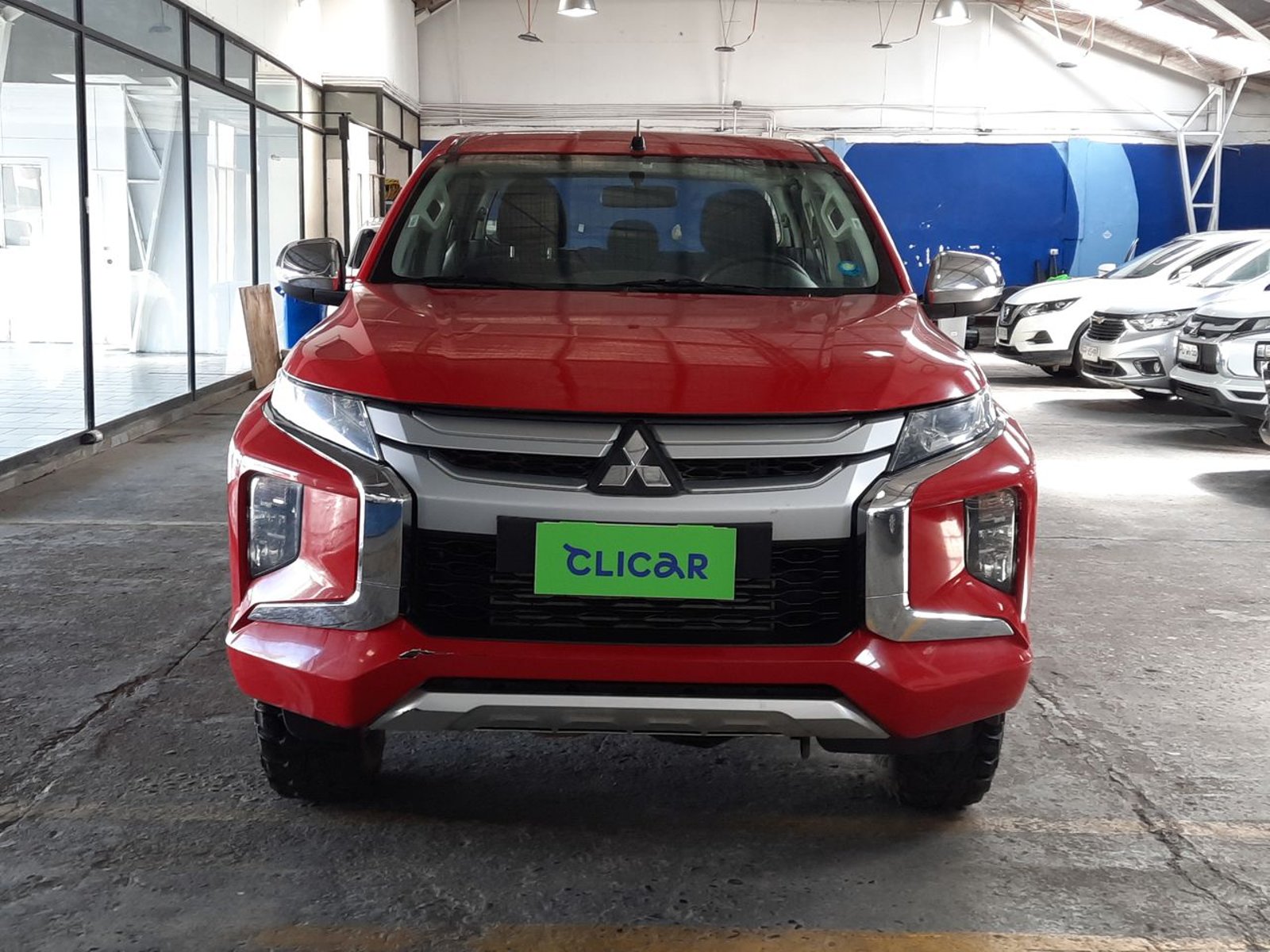 Mitsubishi L200 2.2 Katana Crt Diesel Dob. Cab. 4x4 Mt 4p 2024 - Foto 2 de 8