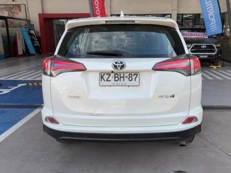 Toyota Rav 4 2.0 Adventure 4x2 Lujo Cvt At 5p 2019 - Imagen 5 de 5
