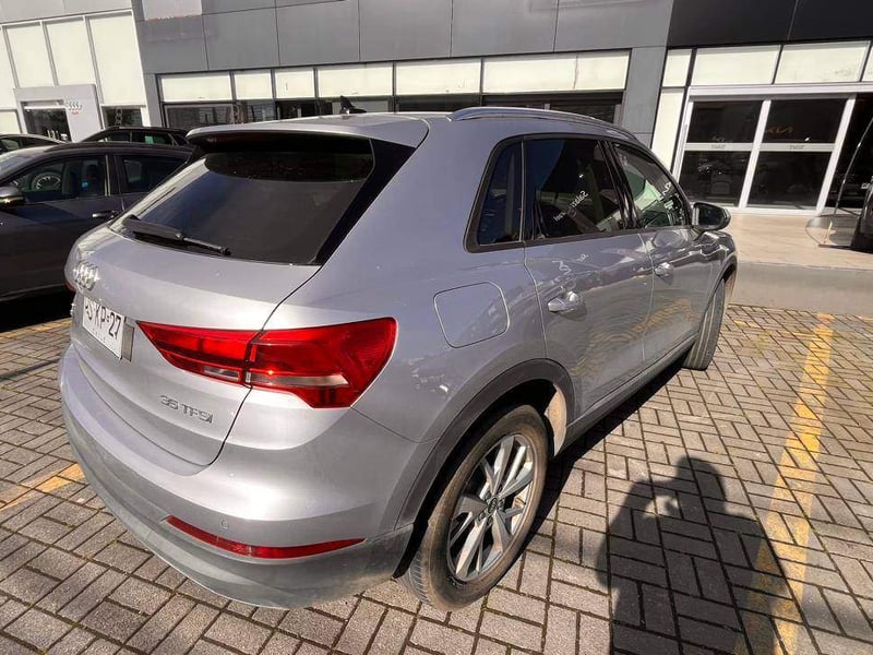 Audi Q3 1.4 35 Tfsi 4x2 S-tronic At 5p 2021 - Imagen 4 de 5