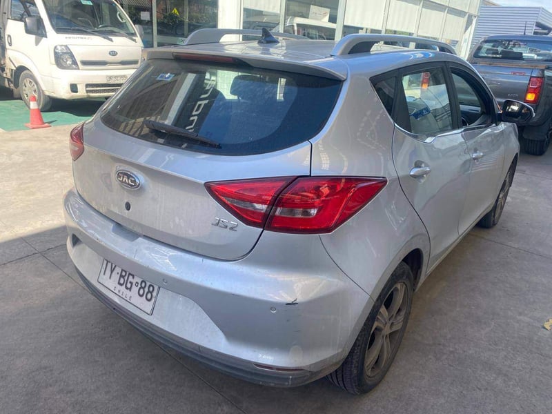 JAC Js2 1.5 Luxury 4x2 Cvt At 5p 2025 - Imagen 4 de 5