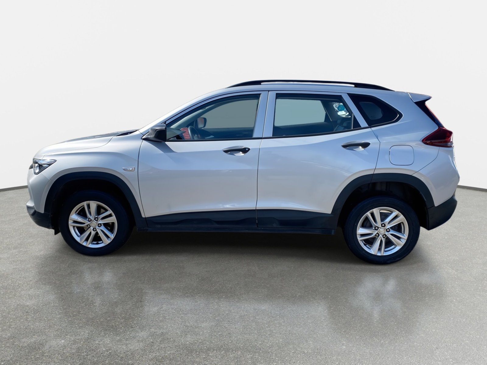 Chevrolet Tracker 1.2t Ls Fwd Mt 5p 2023 - Foto 4 de 8