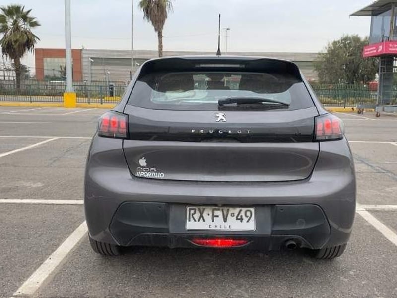 Peugeot 208 1.2 Puretech Active Pack 4x2 100 Eat8 5p 2022 - Imagen 5 de 5